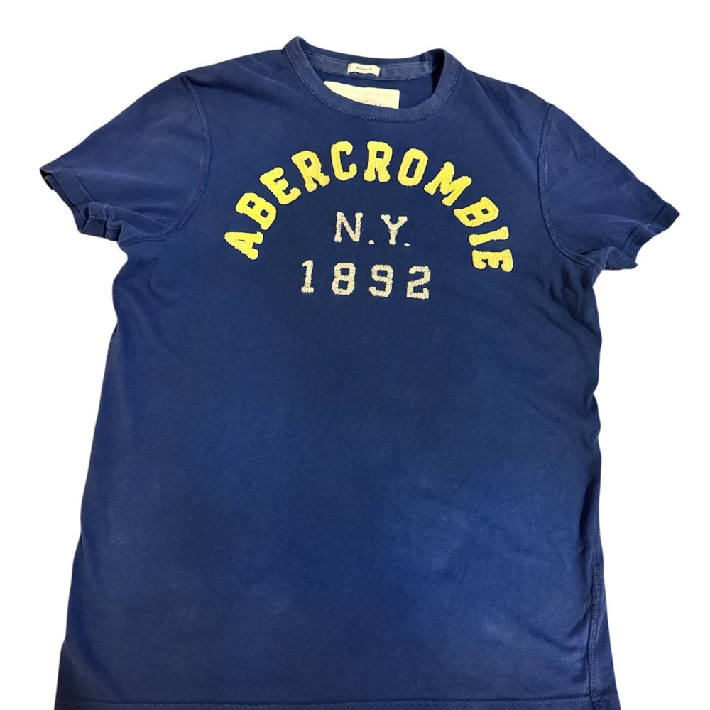 Abercrombie & Fitch Kids Navy and Yellow Tee